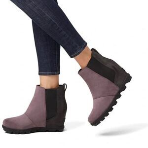 Sorel Joan of Arctic Wedge Chelsea Boots 7